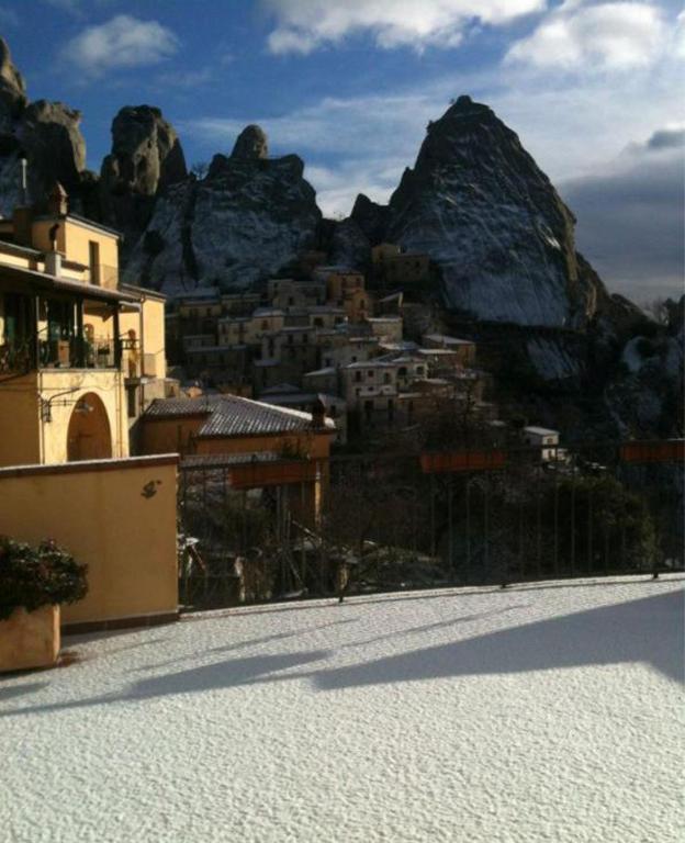La Locanda Di Castromediano Castelmezzano Kültér fotó